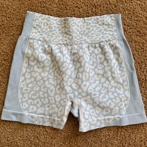 Stylish Blue Leopard Print Women's Shorts